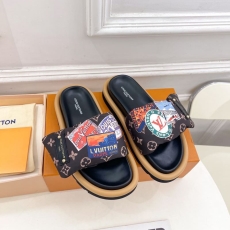 Louis Vuitton Slippers